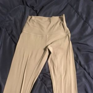 Lululemon leggings